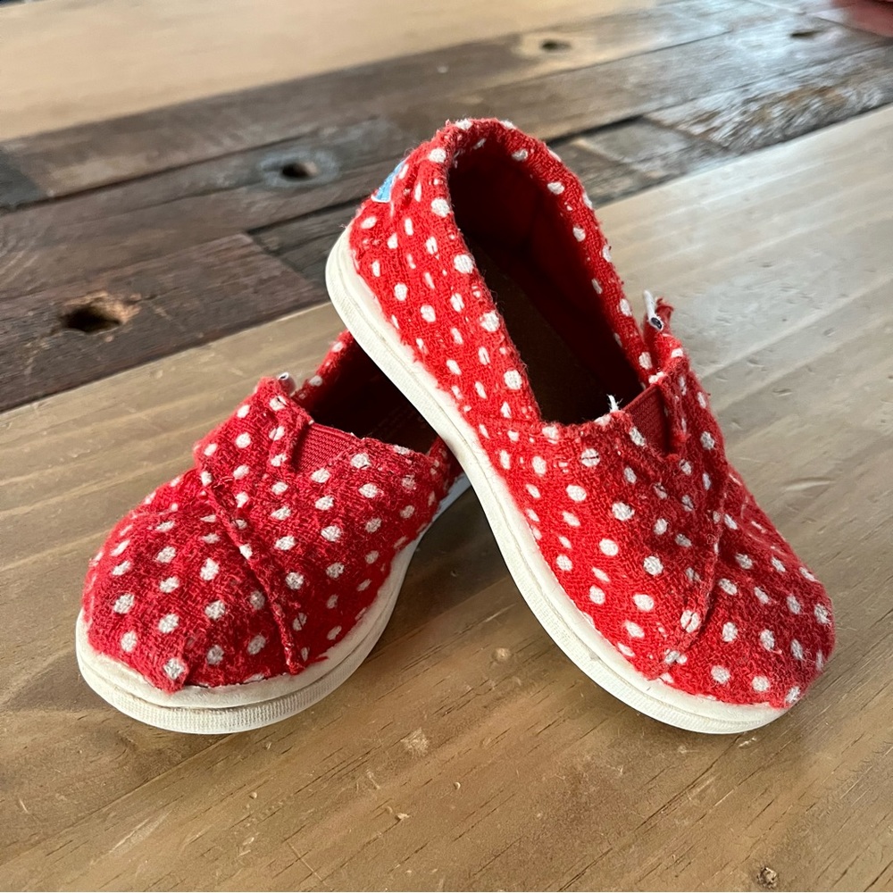 ❤️ Toms Alpargata Tiny red slip-ons